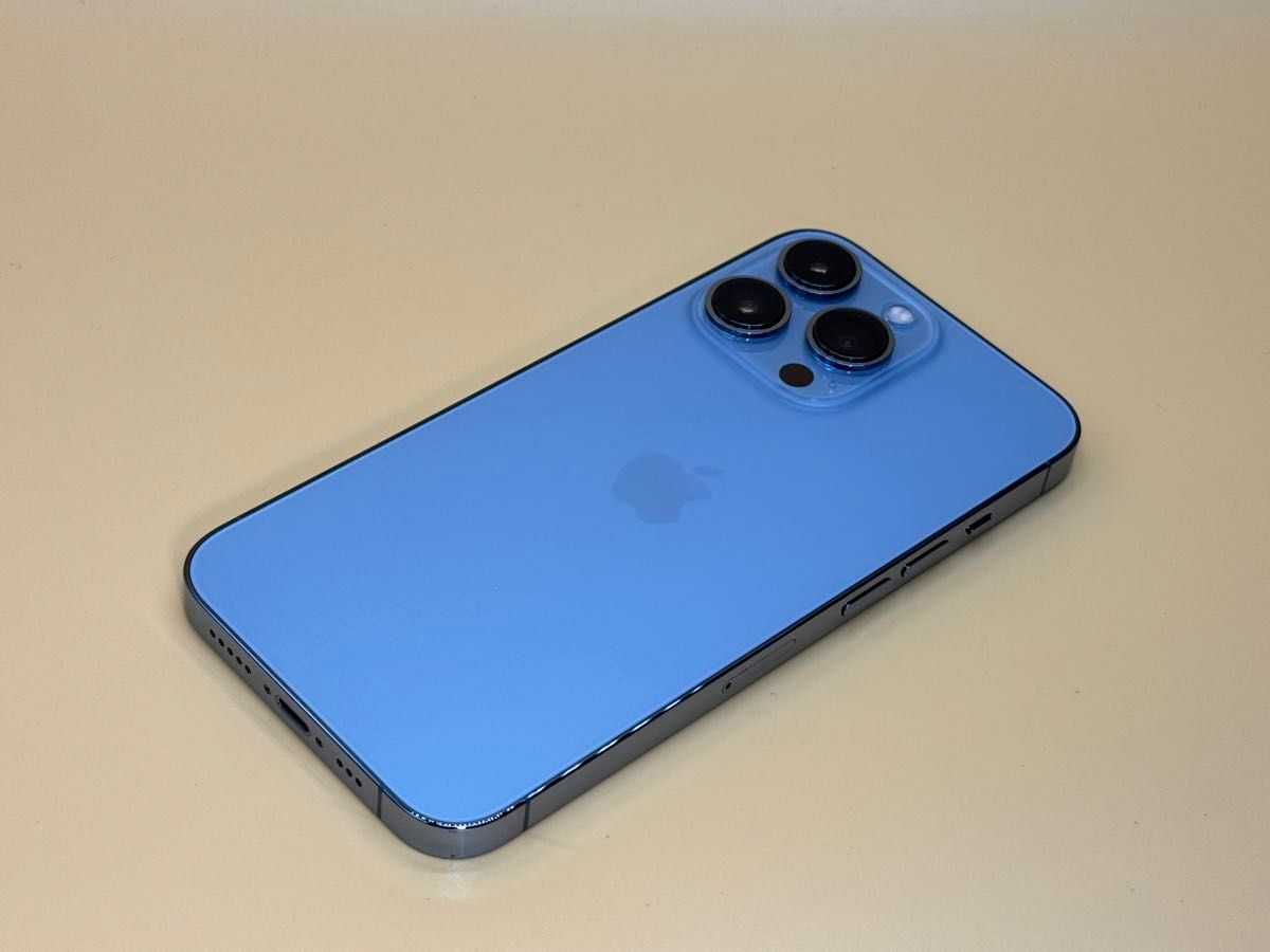 美品　iPhone 13 pro 256GB SIMフリー  シエラブルー　不具合なし  残債なし　割れなし　ﾊﾞｯﾃﾘｰ87%