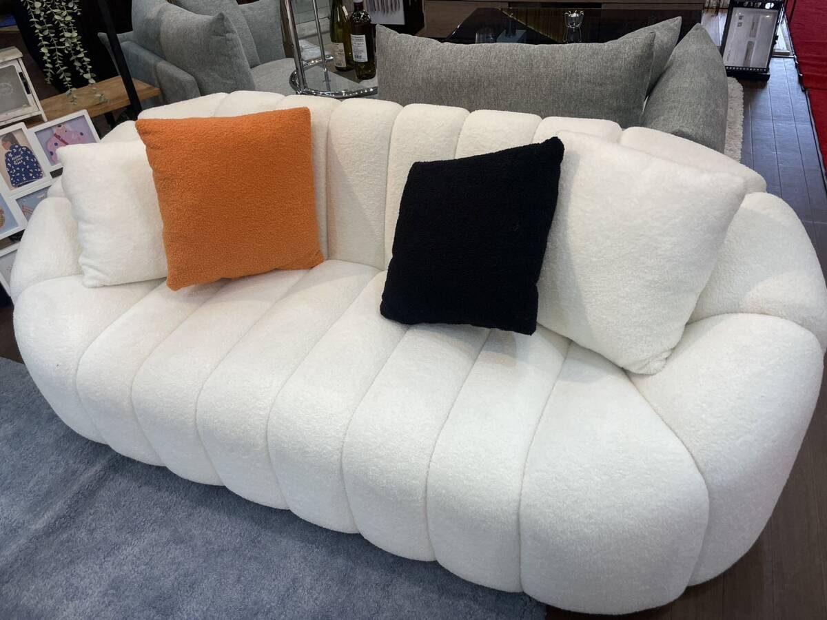  Korea manner b-kre sofa towel cloth 3 seater . shell shell white sofa triple sofa Korea interior salon furniture white 