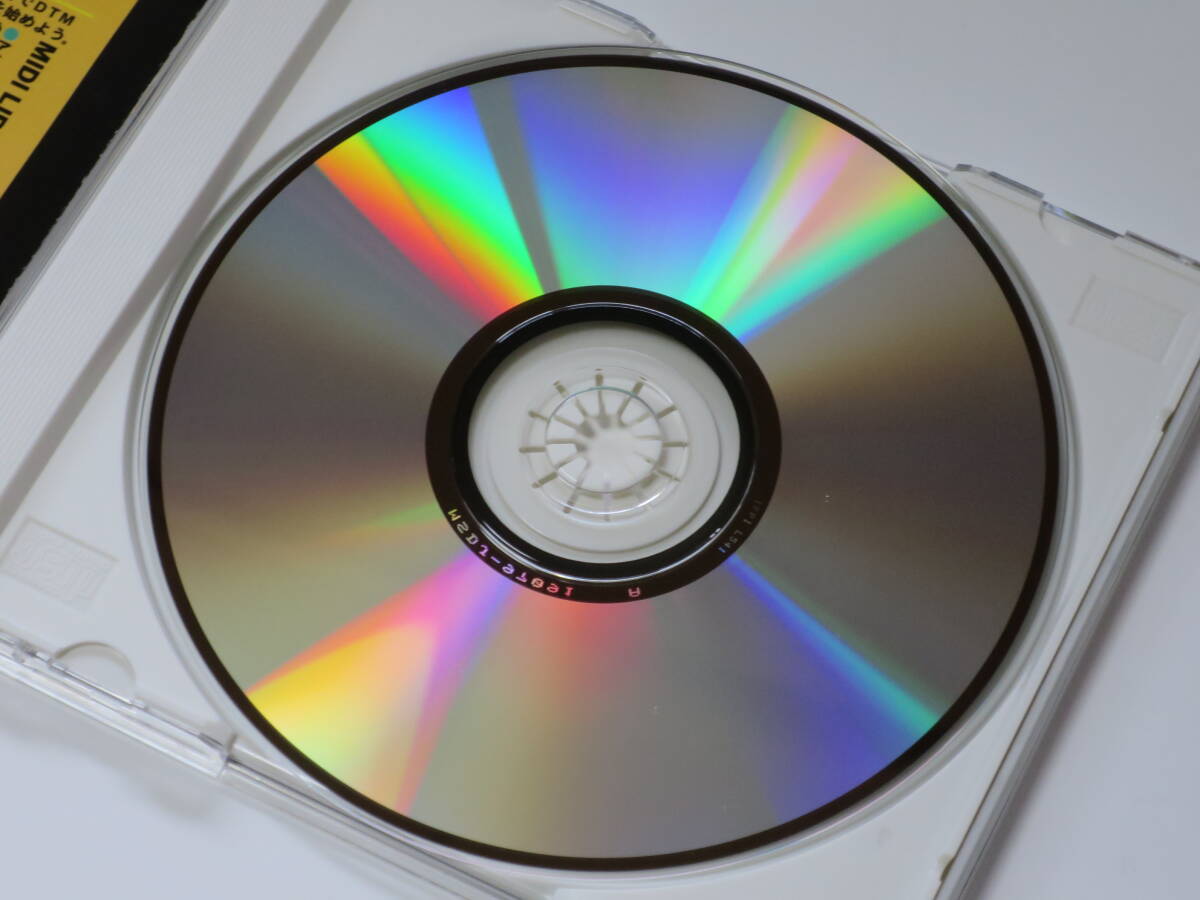 ●中古良品 Windows95/Mac漢字Talk7.5以降　CDソフトMIDI Library Vol.7 小室哲哉コレクション2 ゆうパケット一律230円　A_画像4