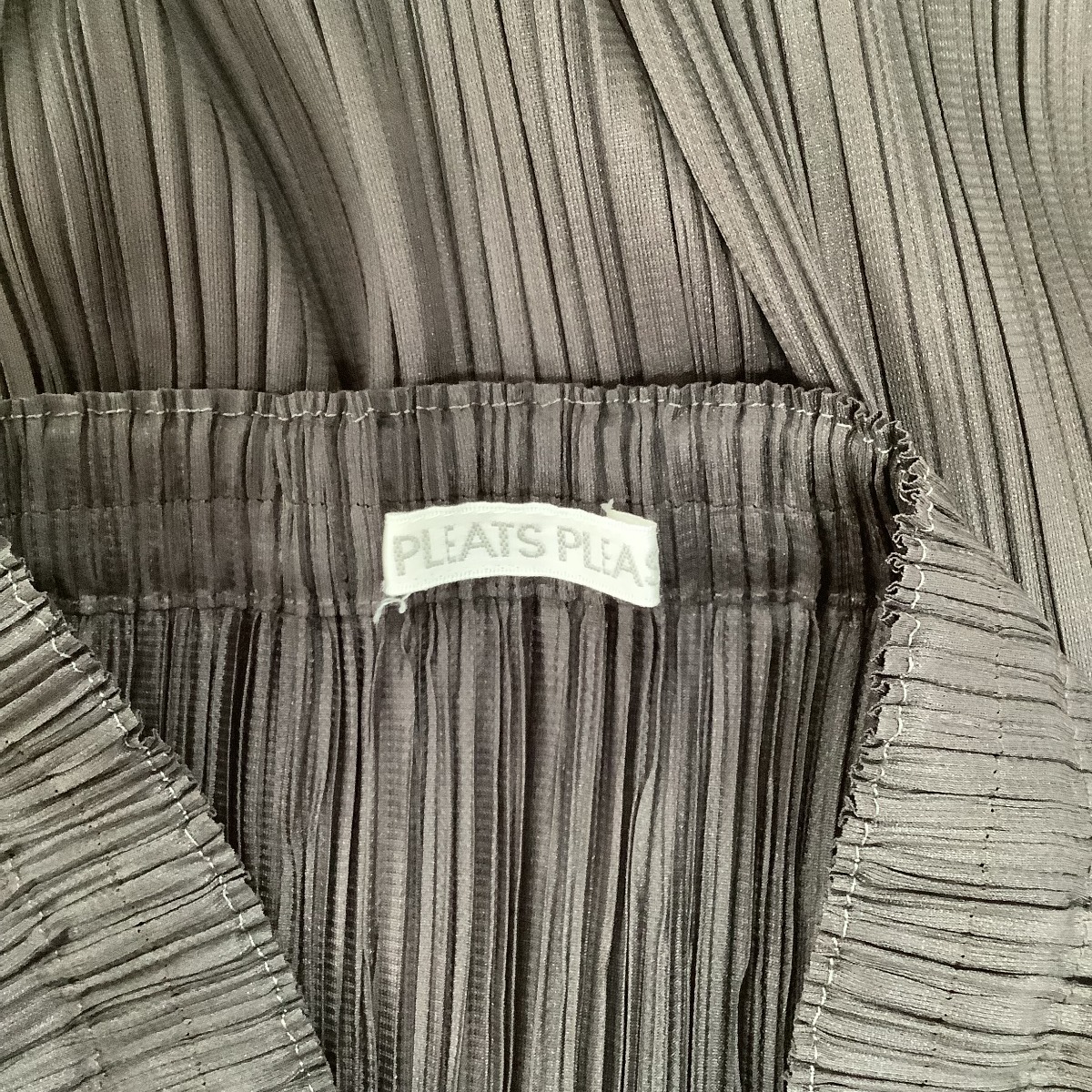 ♪♪ ISSEY MIYAKE イッセイミヤケ PLEATS PLEASE スカート ダークブラウン やや傷や汚れあり_画像4