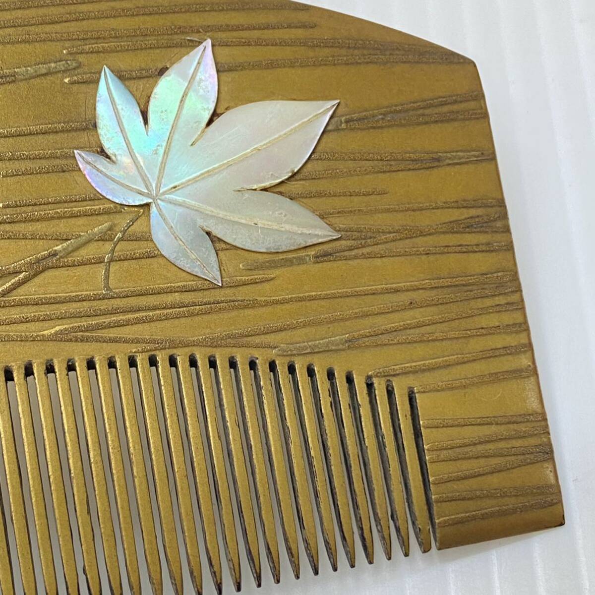  era thing wooden gold lacqering gold ... antique hair ornament comb kimono small articles antique collection old house warehouse .