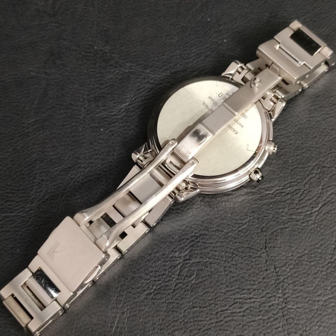 極美品【稼働品】SEIKO　セイコールキア　ホワイト　ブルー　シルバー　ソーラー