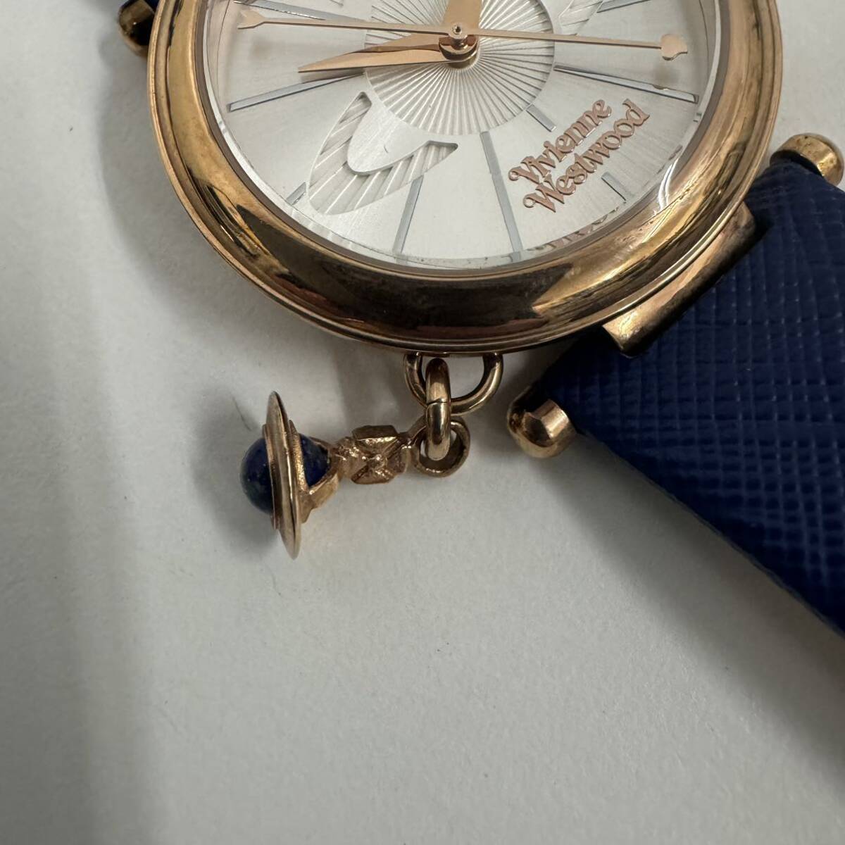 美品 ヴィヴィアンウエストウッド VV006RSBL シルバー文字盤 腕時計 不動品の画像5