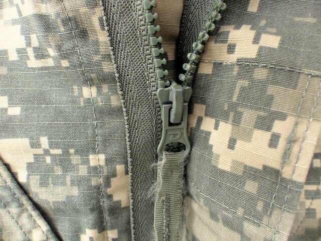 2011”　米軍実物 ARMY ACUジャケット S-R 462ｘ_画像6