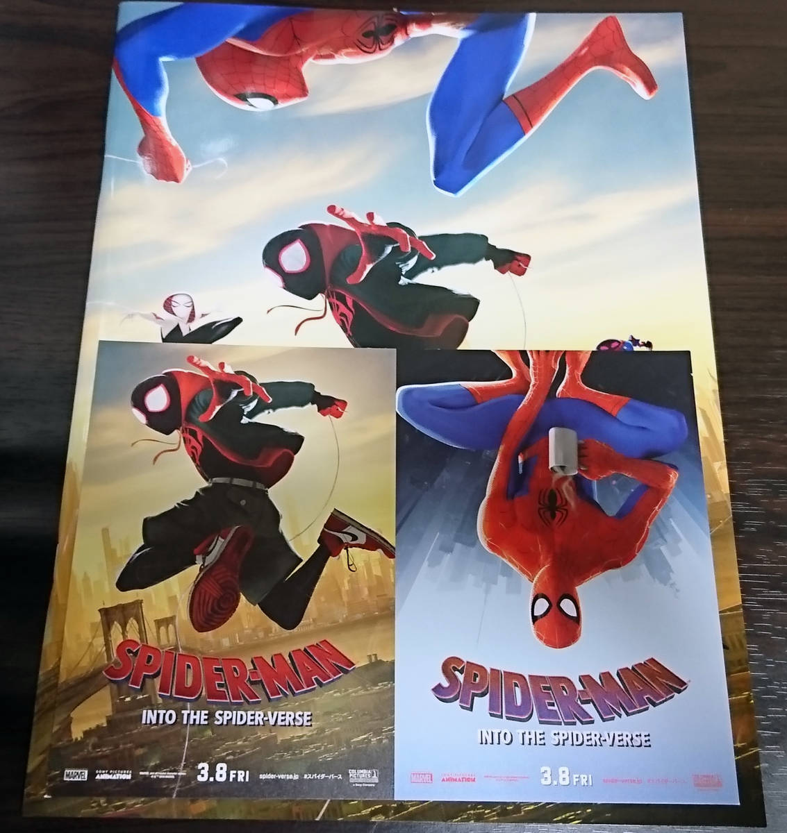新品 映画 スパイダーマン スパイダーバース パンフレット ムビチケ 使用済み（裏削りあり）入場特典ポストカード Spider-Man Spider-Verse_画像1