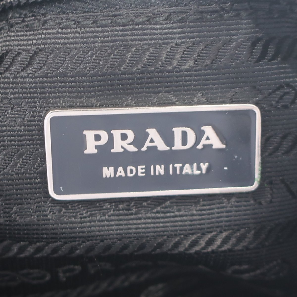 1円スタート PRADA プラダ ナイロン ショルダーバッグ 三角ロゴプレート シルバー金具 斜め掛け クロスボディ ネロ 黒 メンズ レディース