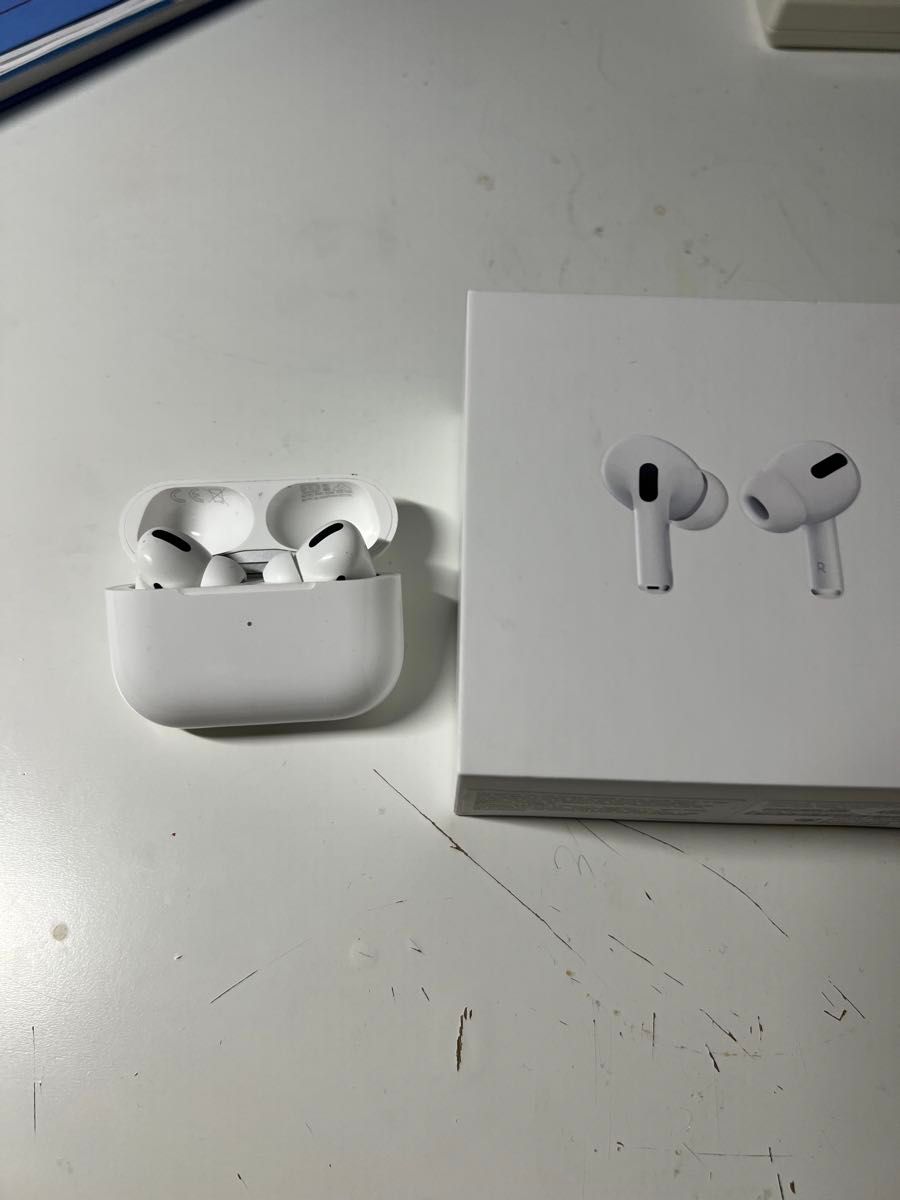 AirPods Pro第一世代イヤホン アップル ホワイト Apple A MWP22J