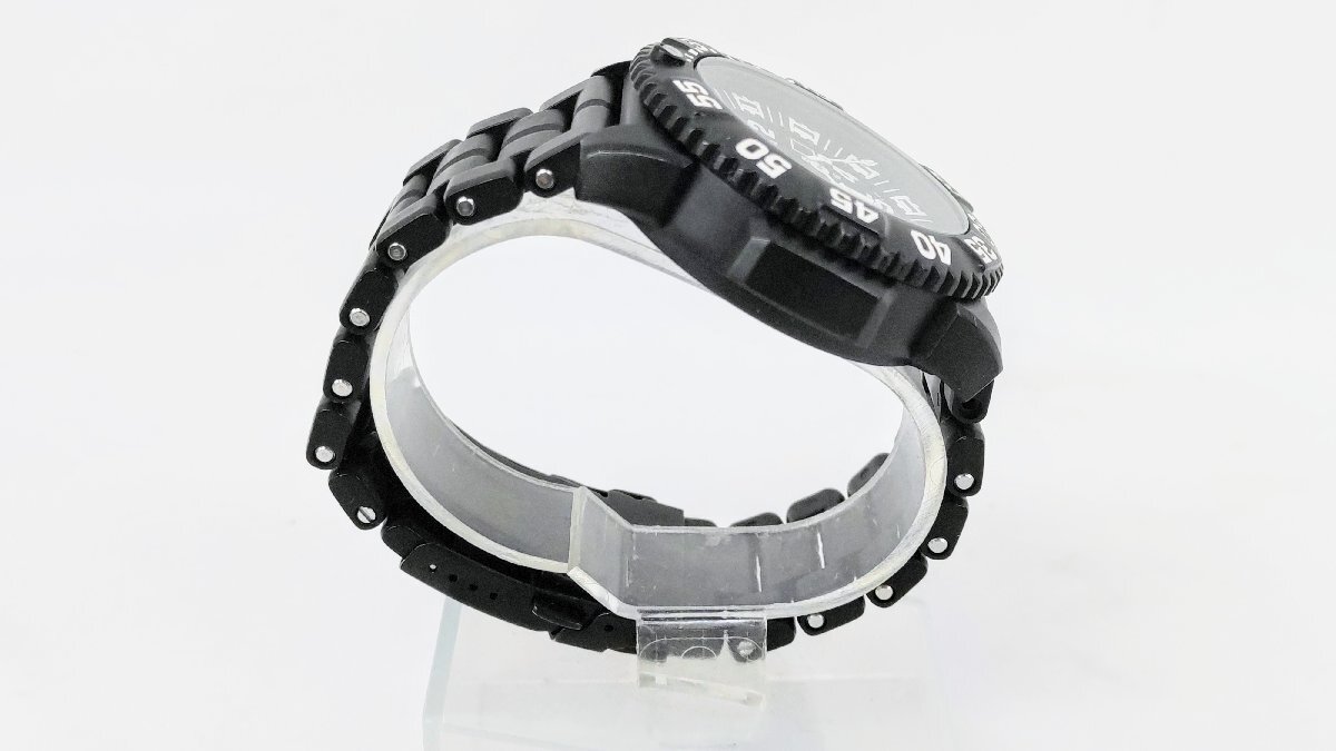 T1716 稼働品 LUMINOX ルミノックス PC/CARBON CASE 3050/3950 クオーツ デイト 腕時計 ブラック 黒文字盤 スイス製 メンズの画像6