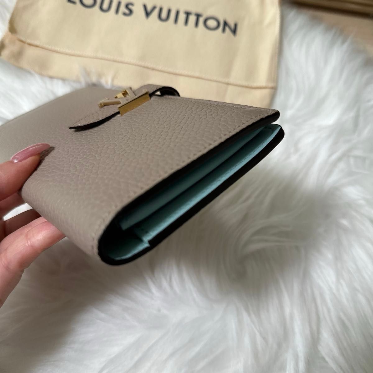 LOUIS VUITTON ヴィトン　トリヨン　ヴェルティカルウォレット　長財布