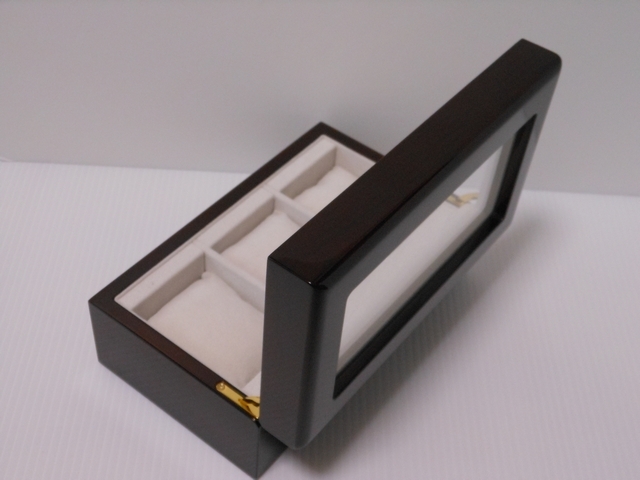 【未使用】IGIMI(イギミ)腕時計収納ケース ウォッチケース 腕時計 3本収納 窓付き 茶木目柄 IG-ZERO 40A-5Wの画像3
