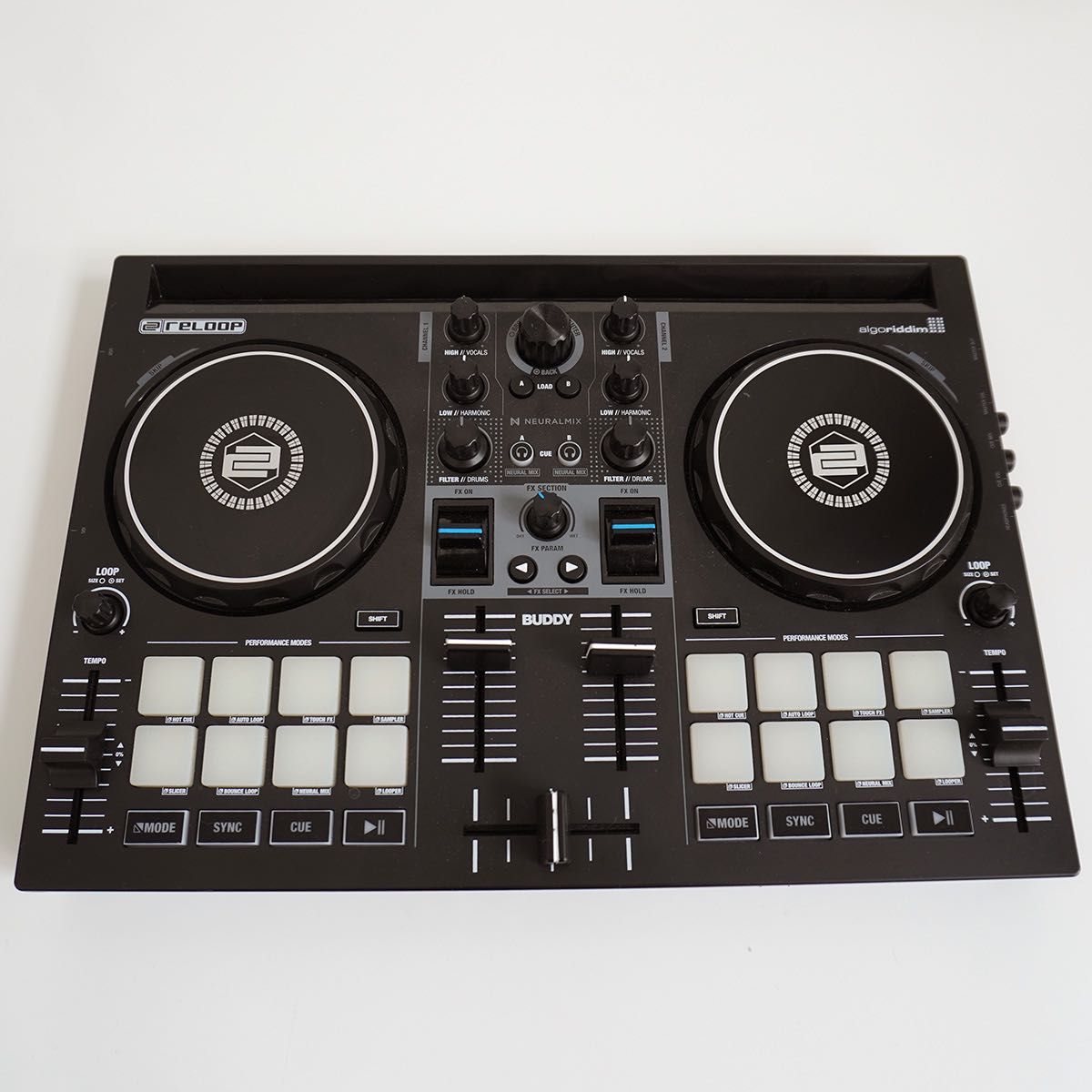 Reloop BUDDY djay専用 2チャンネルDJコントローラー Apple Reloop BUDDY djay専用 2チャンネルDJコントローラー Apple