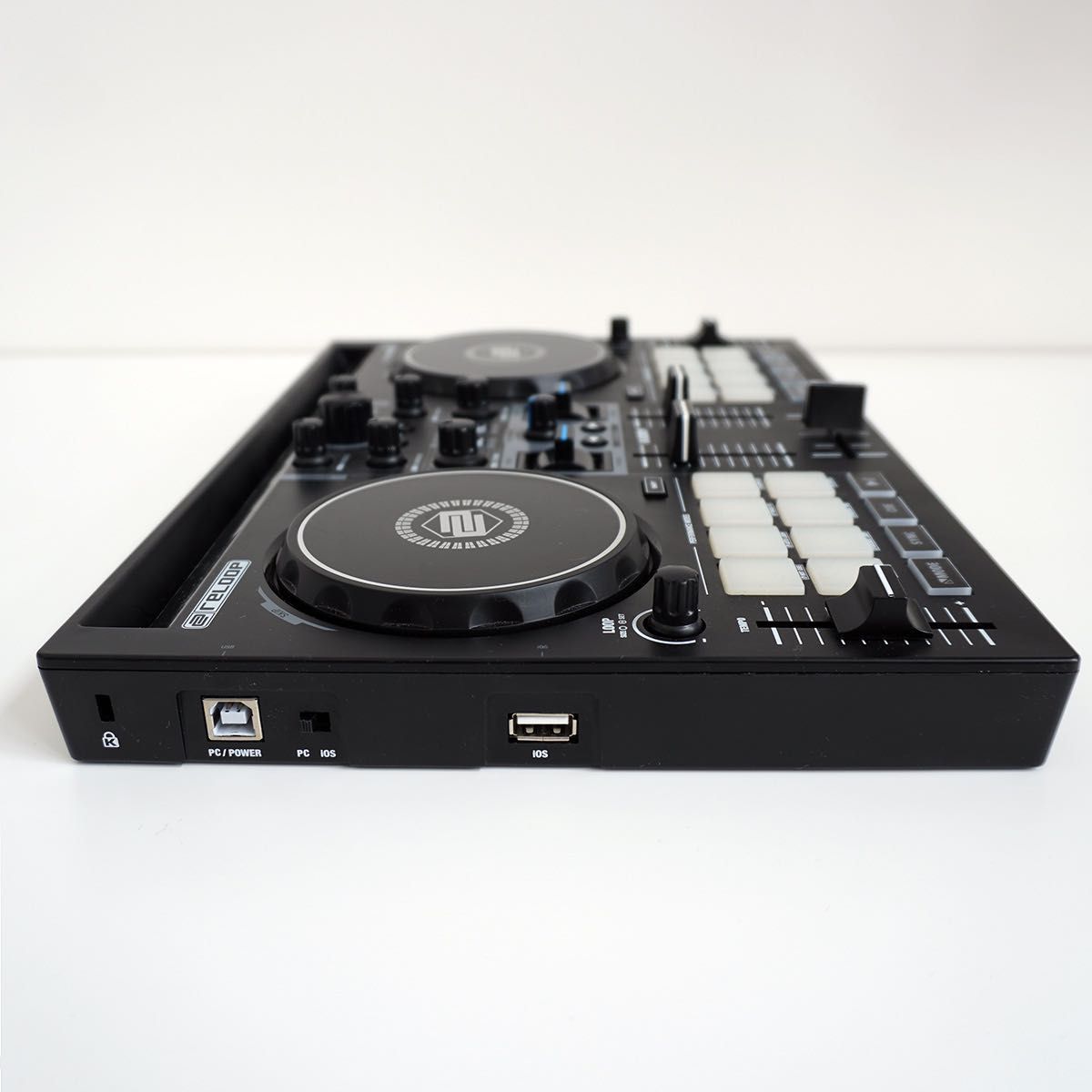 Reloop BUDDY djay専用 2チャンネルDJコントローラー Apple Reloop BUDDY djay専用 2チャンネルDJコントローラー Apple