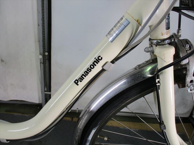 Ｄ451　★整備済み　中古電動自転車★Panasonic　VIVIDX【26インチ　白　8Ah】_画像2