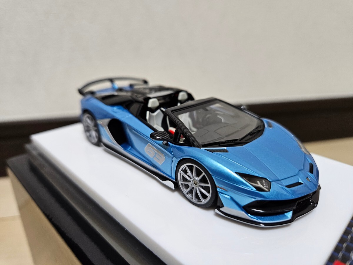 アイドロン 1/43 ランボルギーニ アヴェンタドール SVJ 63 Roadster Tribute Miura EIDOLON LAMBORGHINI Aventador メイクアップ make up_画像9