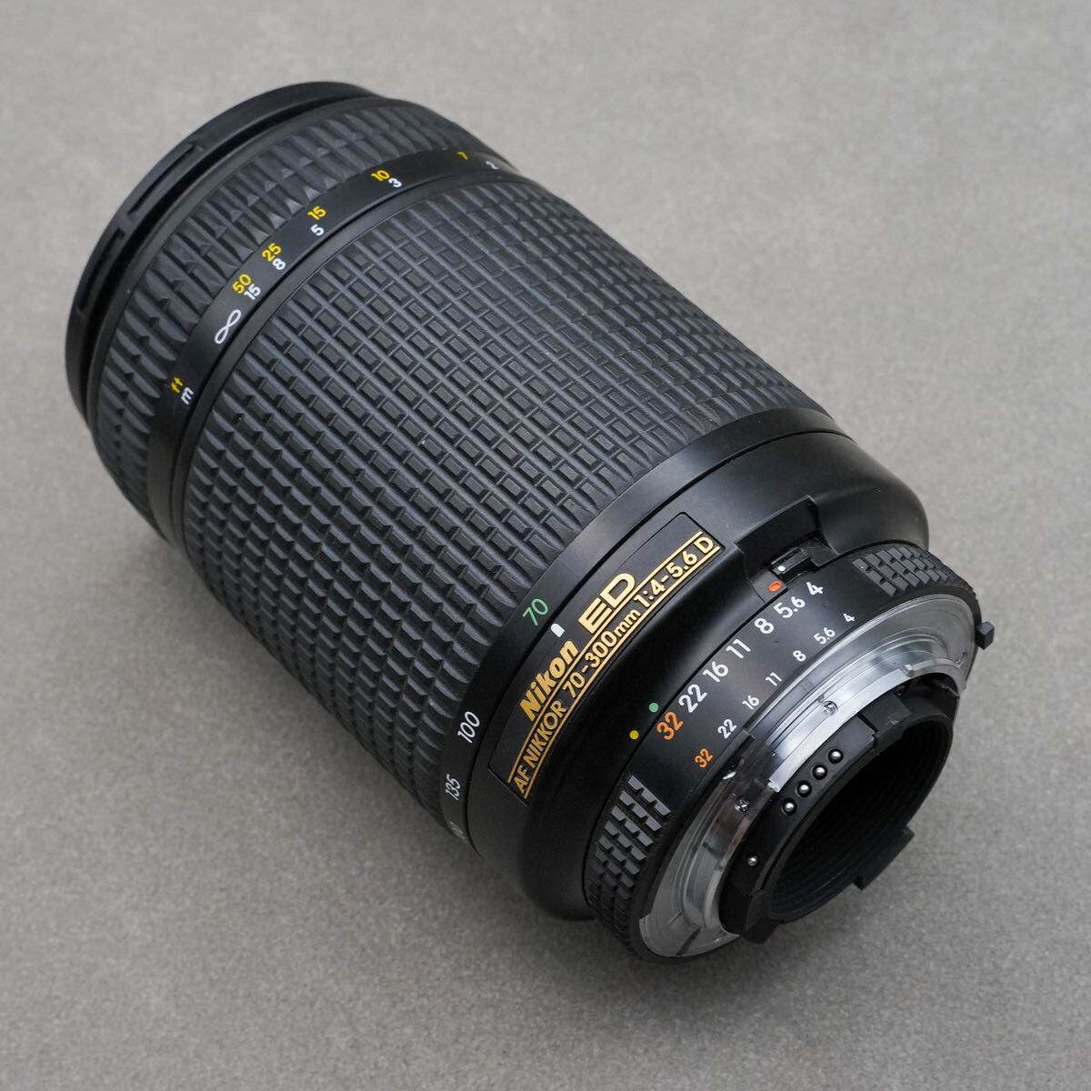 「美品」ニコン Nikon ED AF NIKKOR 70-300mm 1:4-5.6 D HB-15 フード付き_画像5