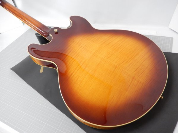 ★美品★ 2007年製 YAMAHA SA2200 Violin Sunburst ハードケース付 セミアコ 18の画像3