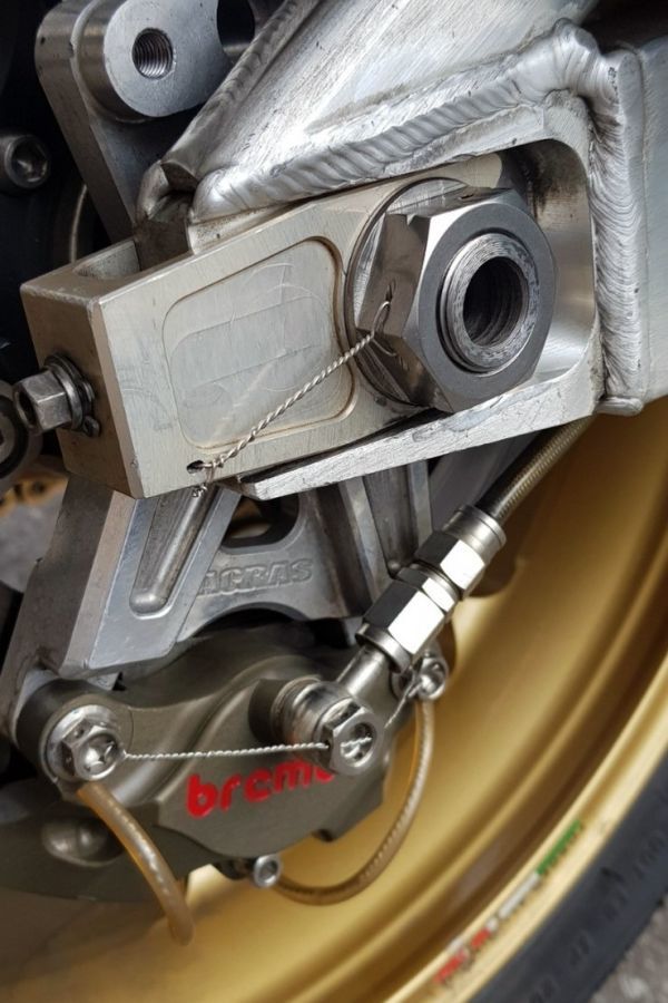 57-A*M20xP1.5 titanium alloy axle shaft & Swing Arm pivot nut Honda, Yamaha, Kawasaki,APRILIA,KTM,HUSQVARNA titanium bolt 