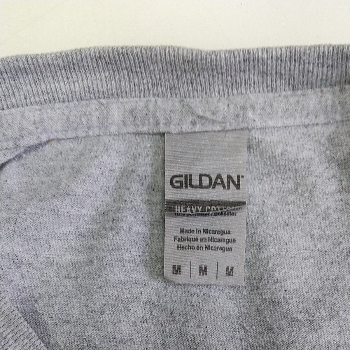 ギルダン  Tシャツ 灰色 Ｍサイズ