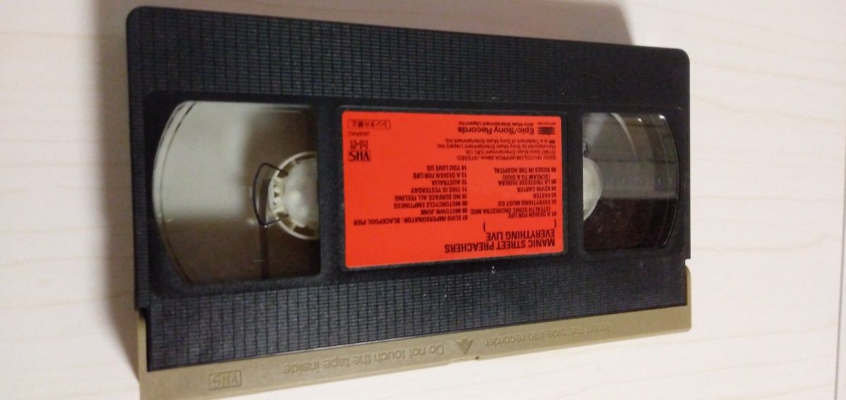 マニックストリートプリーチャーズ　エブリシングライヴ　ビデオテープ(VHS)