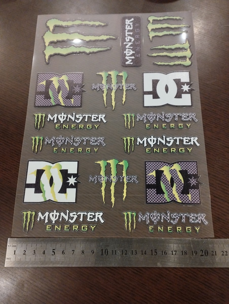 レーシングステッカー 16枚セット（1シート分）車ステッカー バイクステッカー 防水 モンスターエナジー MONSTER ENERGY 反射 の画像3