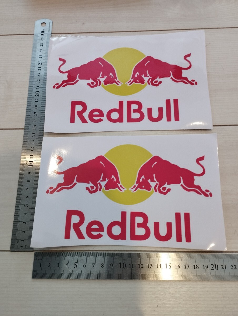 レッドブルステッカー ２枚セット カーステッカー バイクステッカー REDBULL  スケートボード スノーボード 大きいサイズ の画像1