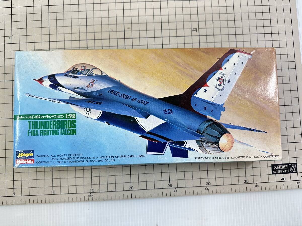 【未組立/箱傷み有】 ハセガワ　1/72 サンダーバーズ F-16A ファイティングファルコン_画像1