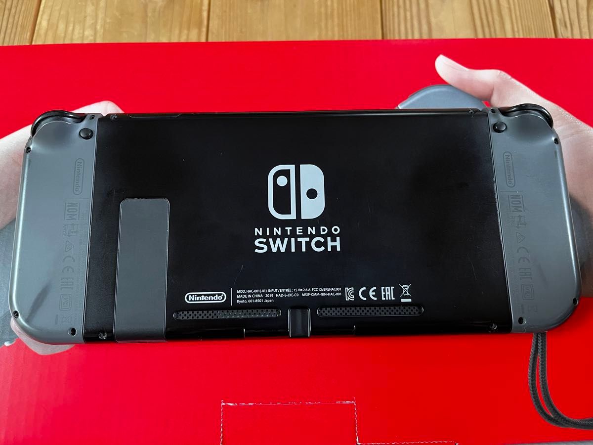 Nintendo Switch グレー 新モデル　バッテリー強化版