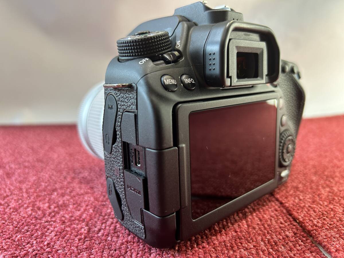 【キャノン】Canon EOS 80D +ZOOM LENS EF-S 18-55mm 1:4-5.6 IS STM の画像3