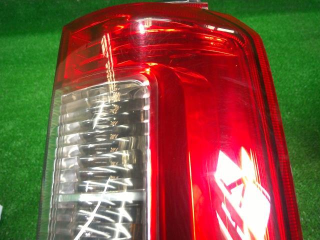 ｅＫアクティブ CBA-H81W 右テールランプ リミテッドエディションVT 4WD 3G83T 3CT W09/A26 SAKAE RCL-007 MN189214_画像4