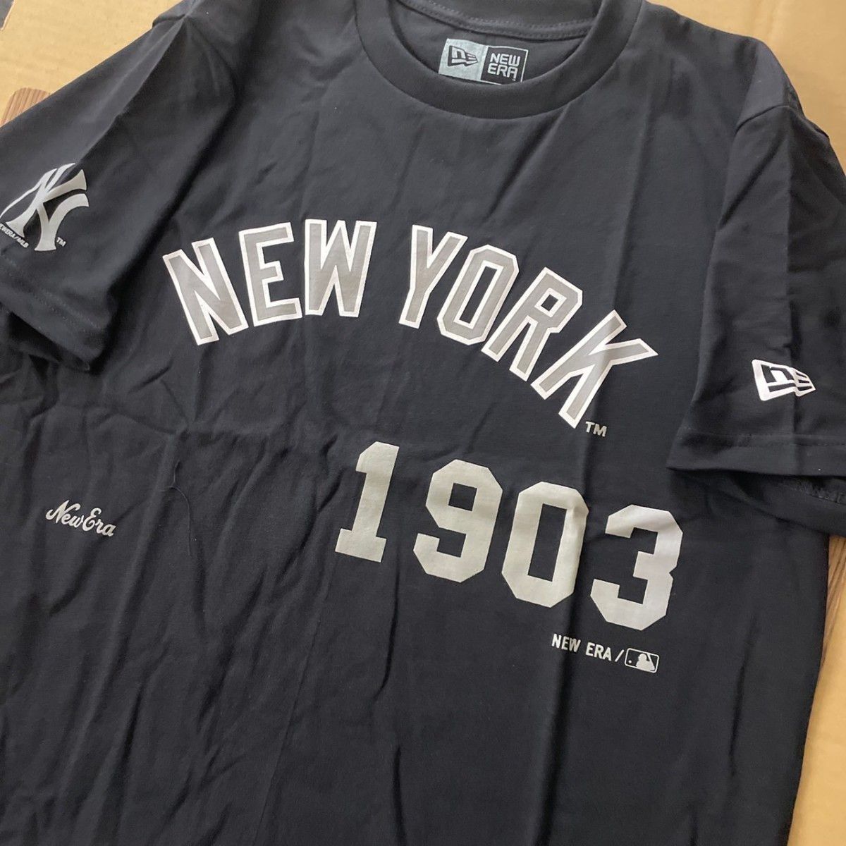 ヤンキース NY　半袖 Tシャツ　黒 Ｌ　ベースボール　野球  スポーツ観戦 メジャー  新品  送料無料