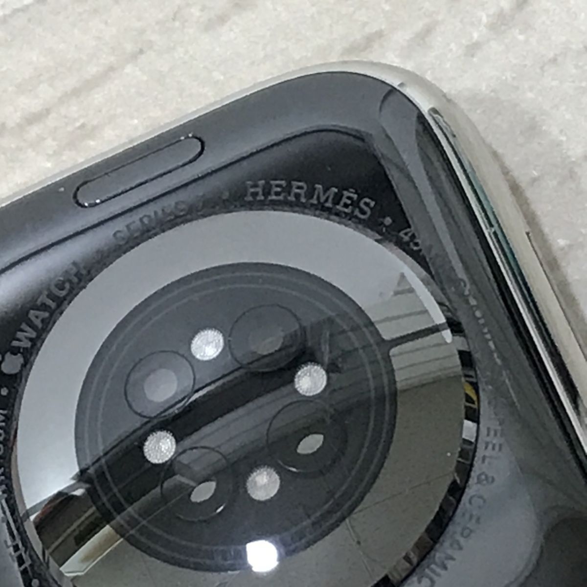 Apple Watch HERMES Series 7 GPS+Cellular 45mm MKMV3J/A A2478 ステンレススチールケースシンプルトゥール レザーストラップ[C3850]の画像6