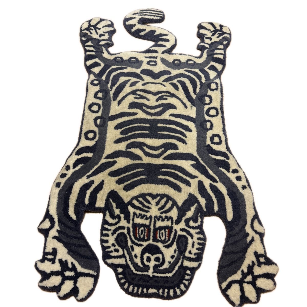 DETAIL ラグ カーペット 絨毯 トラ 厚手 105×62cm チべタン タイガーラグTIBETAN TIGER RUG S 