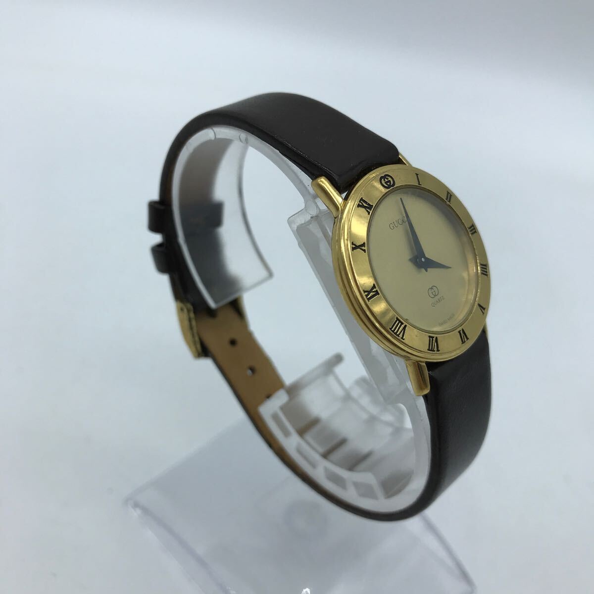 【不動JUNK品】GUCCI グッチ 3001L ゴールド文字盤 クオーツ レディース 腕時計の画像2