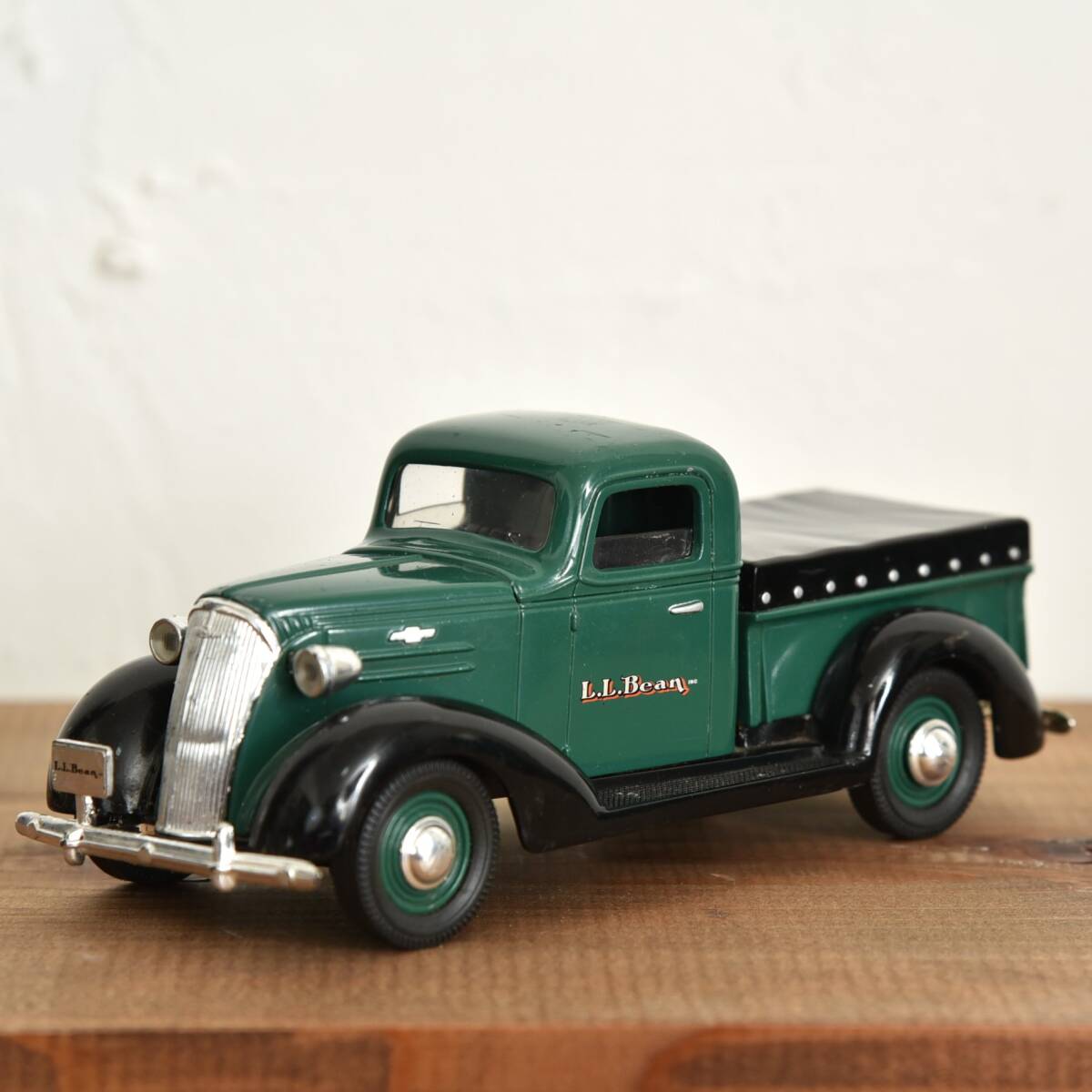 レア！ 90s～ L.L.Bean LIBERTY CLASSIC 1937 Chevy Pickup ダイキャスト コインバンク ヴィンテージ 貯金箱 シボレー ミニカー インテリアの画像1