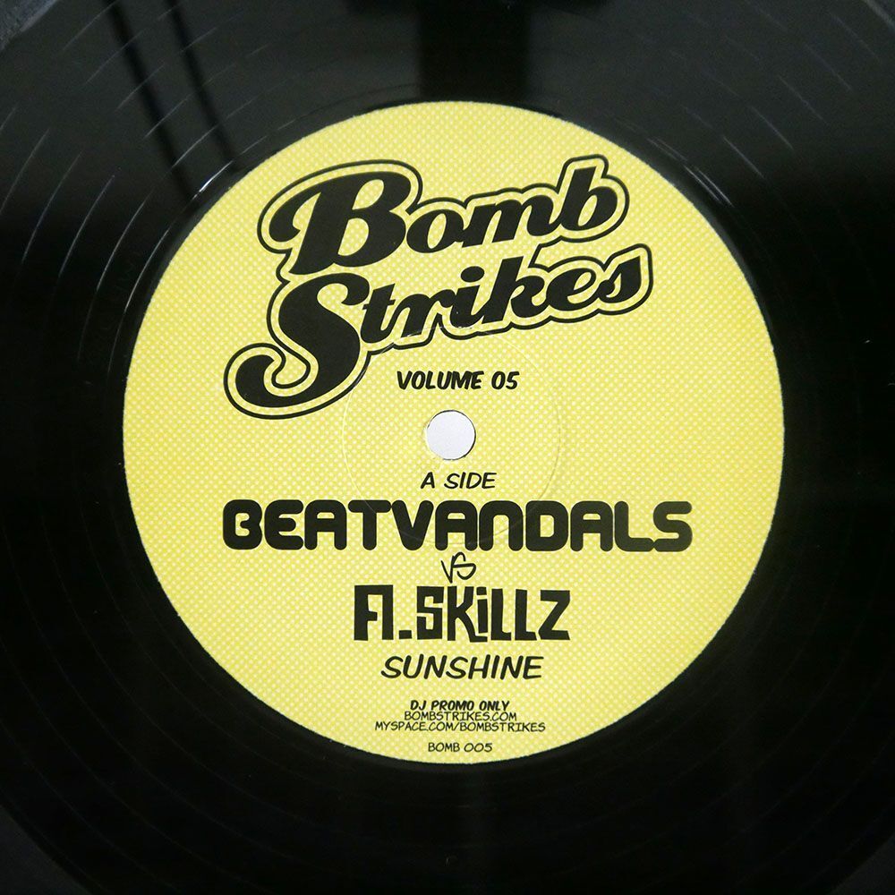 英 BEATVANDALS/VOLUME 05/BOMB STRIKES BOMB005 12の画像1
