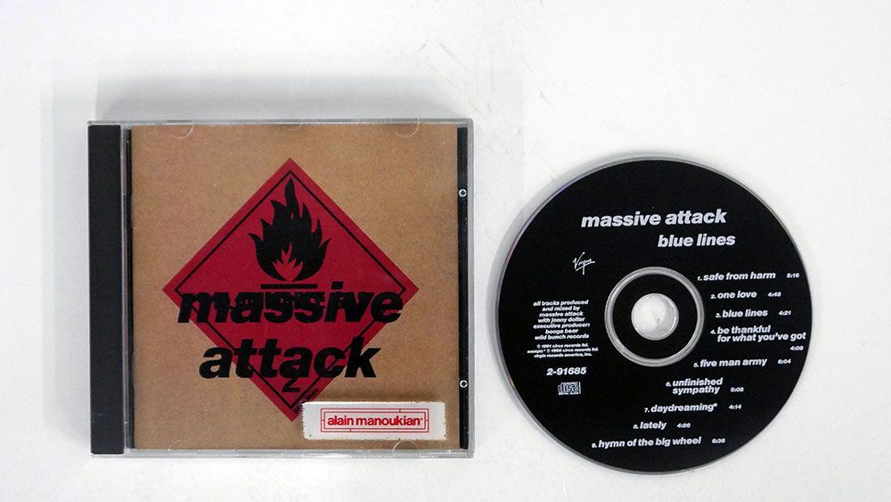 MASSIVE ATTACK/BLUE LINES/VIRGIN 2-91685 CD □の画像1