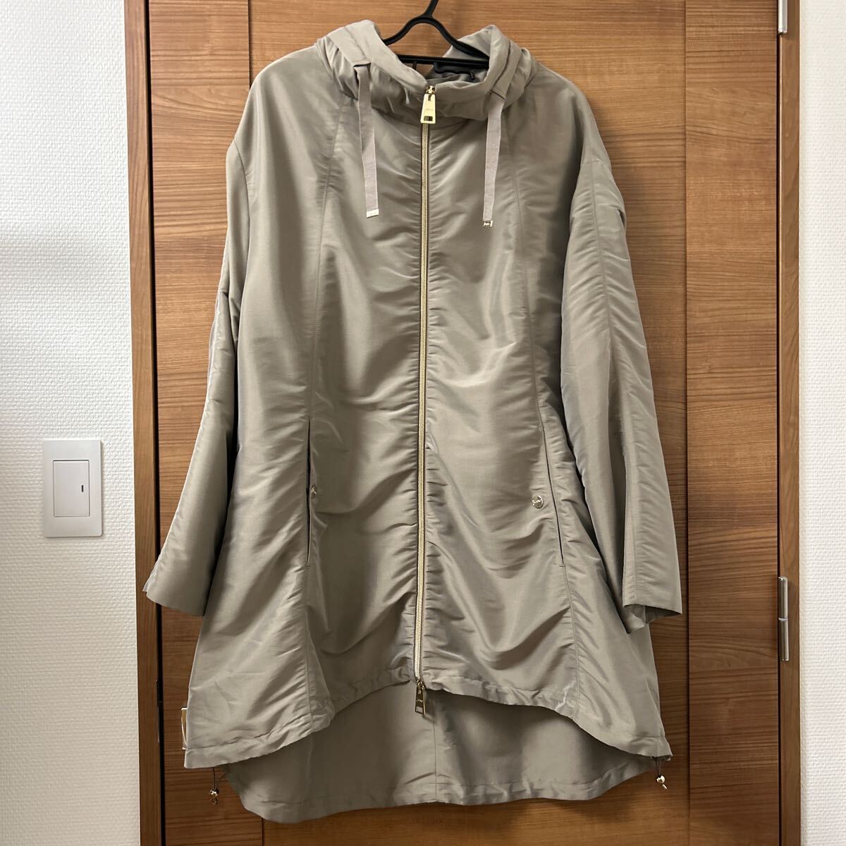 Yahoo!オークション - 美品 HERNO ヘルノ スプリングコート薄手 42 Yahoo!オークション - 美品 HERNO ヘルノ スプリングコート薄手 42