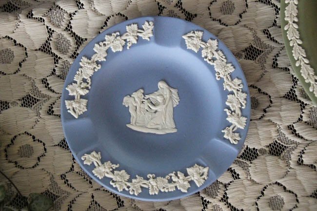 ■店頭価格　￥５５００■wedgwood　ウェッジウッド ジャスパーウェア プレート５9　ブルー・灰皿■英国_画像2