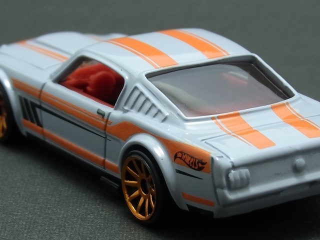 ★★日曜夜★未開封新品★65 (FORD) MUSTANG 2+2 FASTBACK★HOT WHEELS_画像2