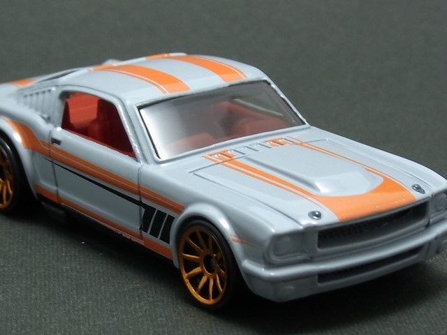 ★★日曜夜★未開封新品★65 (FORD) MUSTANG 2+2 FASTBACK★HOT WHEELS_画像1