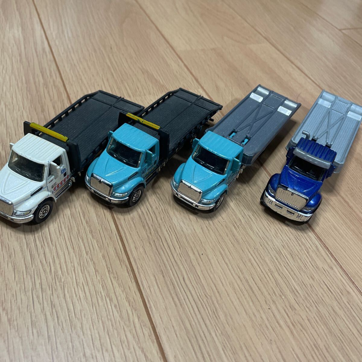 MATCHBOX loose ルース品 DURA STAR FIATBED 4台セットの画像1