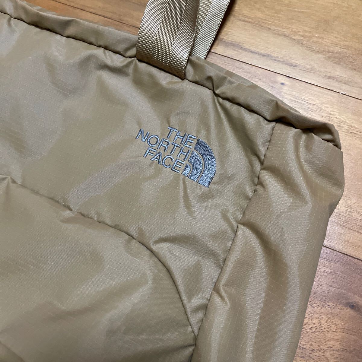 NORTH FACE GLAM TOTE 18L 2wayバックパック の画像3