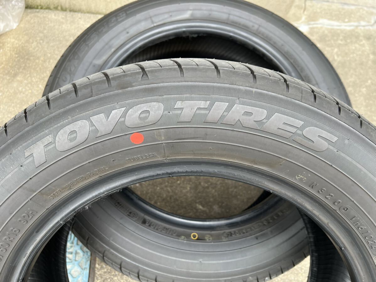 送料無料。ほぼ新品。TOYO トーヨー プロクセスJ68 205/60R16 4本セットです。ヴォクシー、ノア等に。 の画像2