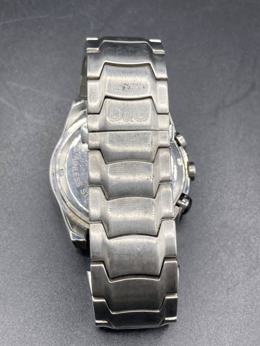 【2434】1円～/ジャンク/D＆G ドルチェアンドガッパーナ サンドハイパー メンズ腕時計 クロノグラフ シルバー系 ベルトピン外れ 電池切れの画像8