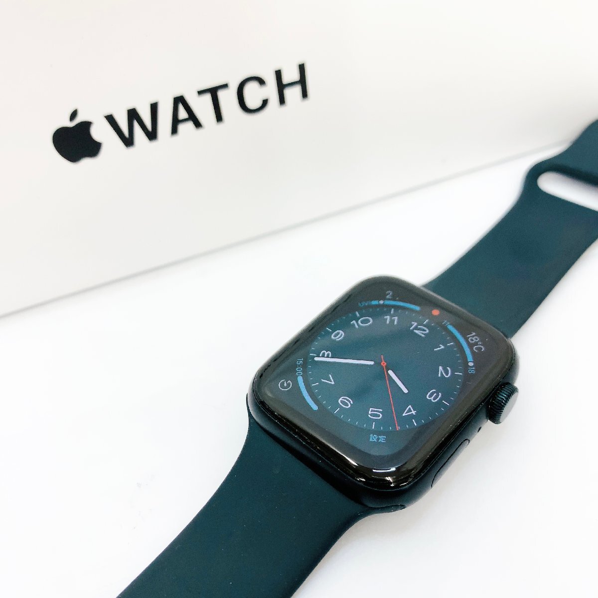 Apple Watch SE 第2世代 アップル ウォッチ A2723 GPS モデル 44mm MNK03J/A ミッドナイト アルミニウム ケース スポーツ バンド 腕時計の画像1