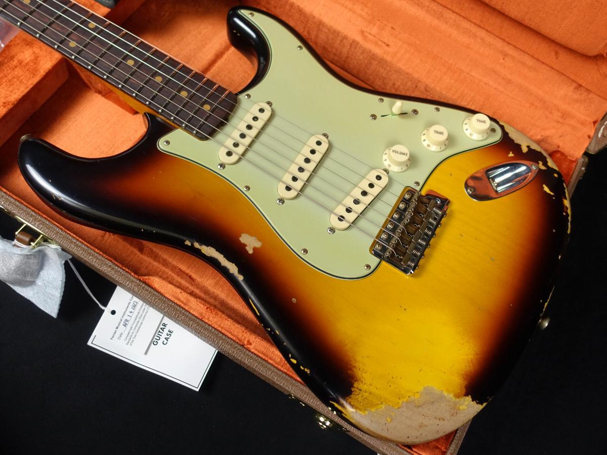 Fender Custom Shop ＜フェンダーカスタムショップ＞ 1960 Stratocaster Heavy Relic Faded Aged 3-Color Sunburst_画像3