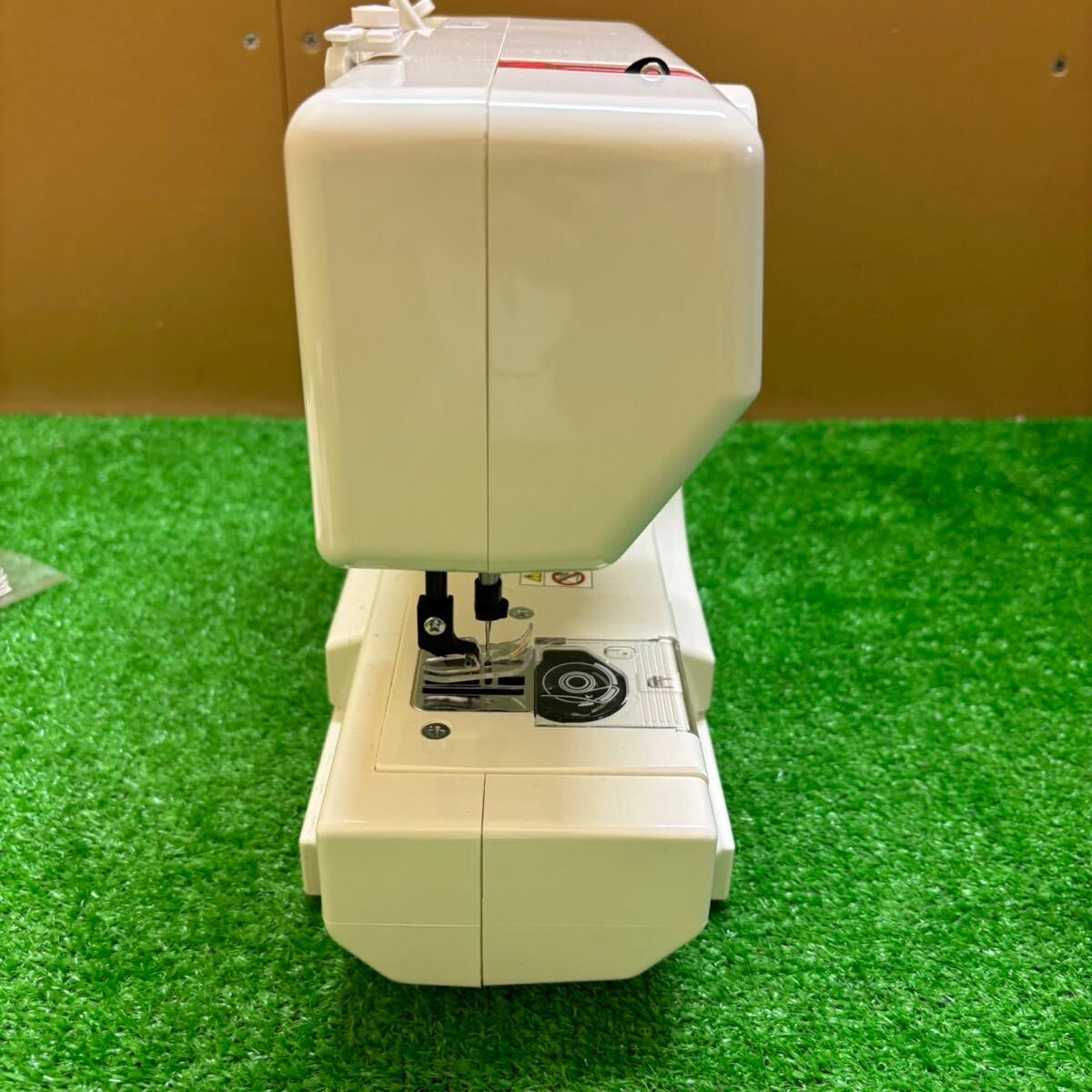 ジャノメ Sew D'Lite JA525通電確認済JANOME コンパクトミシン 家庭用ミシン 裁縫 手芸 _画像5