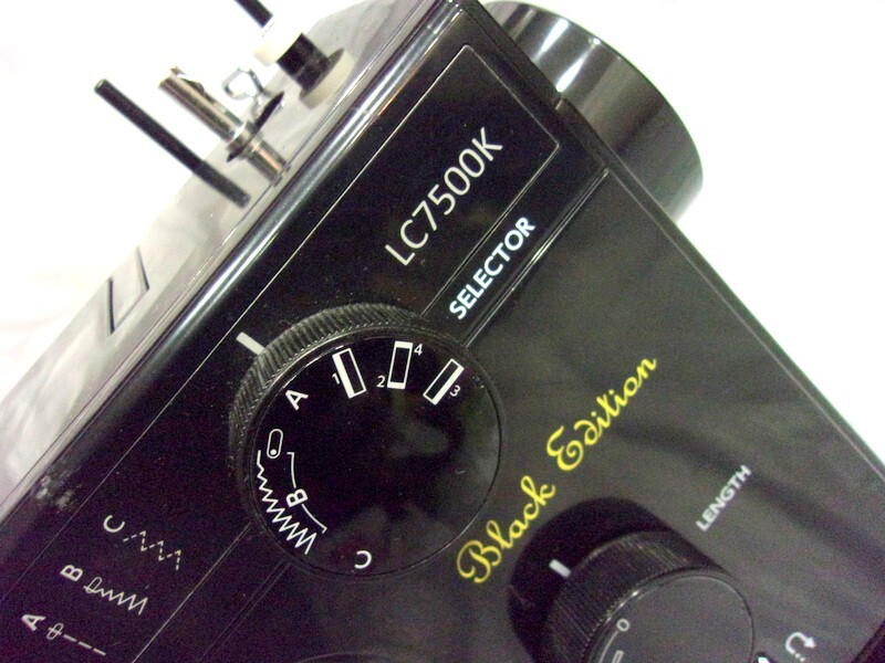 1000円スタート ミシン JANOME LC7500K Model 731 Black Edition 通電確認済み ハンドクラフト 手工芸 ケース付 2 ミシンE1033_画像7