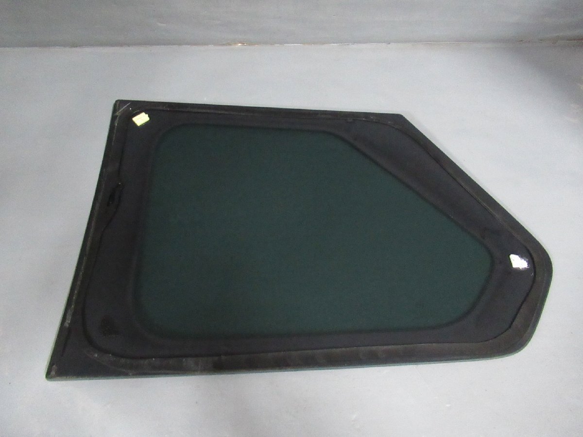 MPV DBA-LY3P right rear quarter glass side glass M31Q8 privacy driver`s seat side corner glass original 23070.t