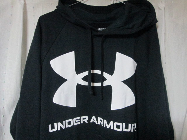 ★☆UNDER ARMOUR　アンダーアーマー　メンズパーカー　ビッグロゴ　XXL★☆_画像2